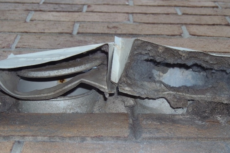 Visible damage or disconnection in the vent tubing